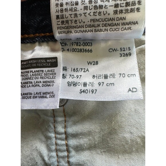 Levi's Women's 501 Dark Wash Cut Off Raw Hem Button Fly Denim Jeans Shorts W28 - Picture 6 of 6